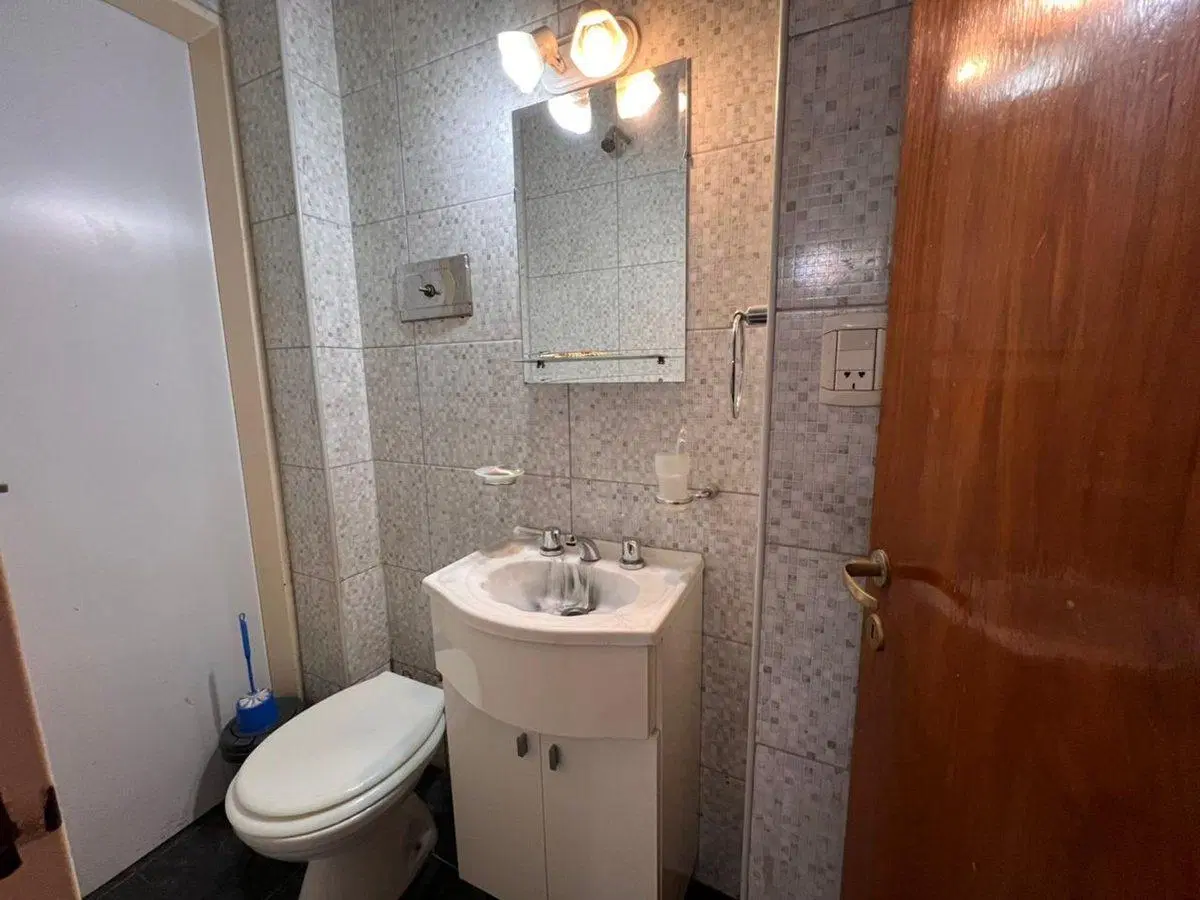 VENTA DEPTO 3 AMBIENTES CON BALCON TERRAZA FLORES 5
