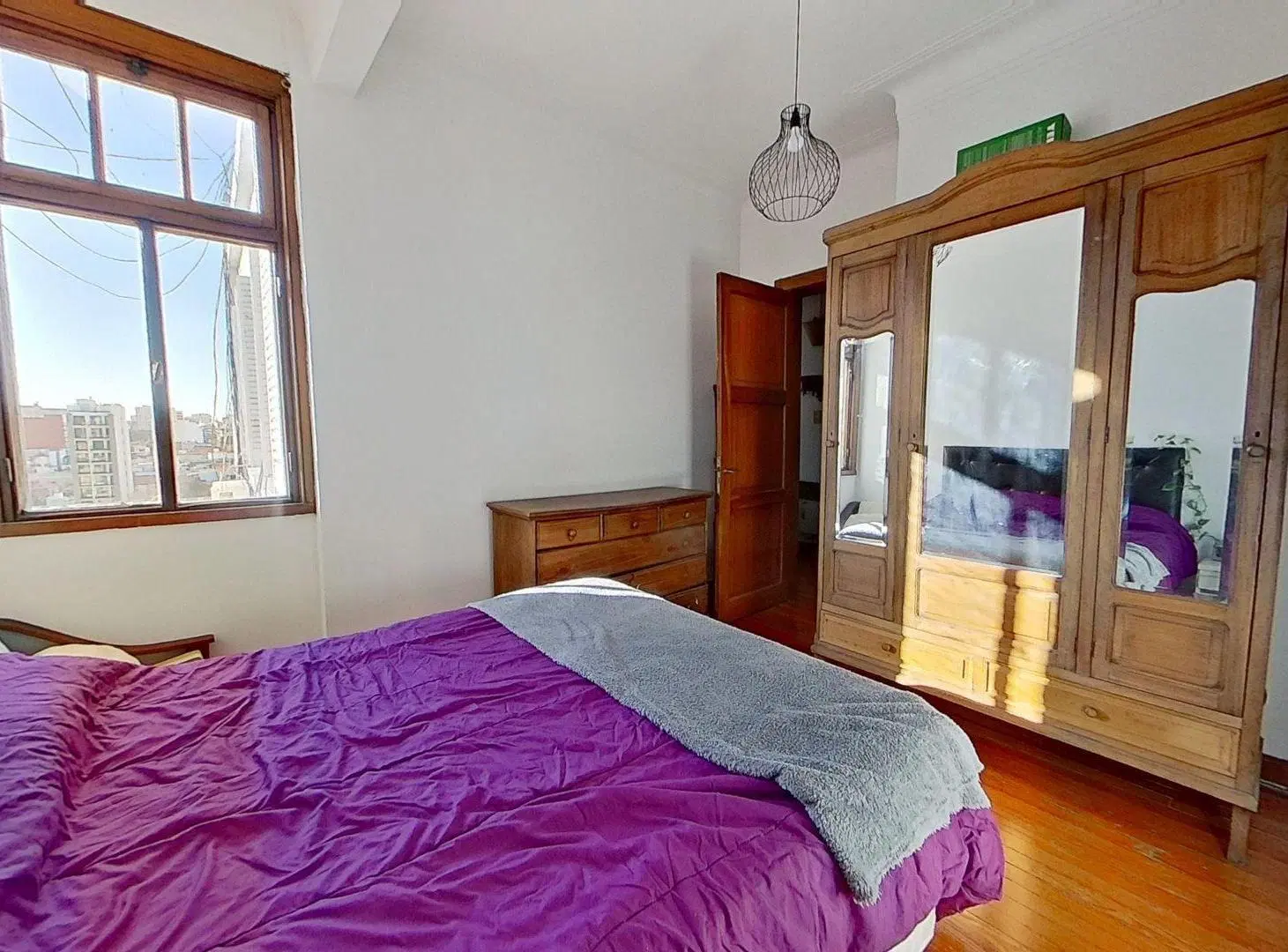 Departamento 2 amb y medio. Almagro. Impecable. 3