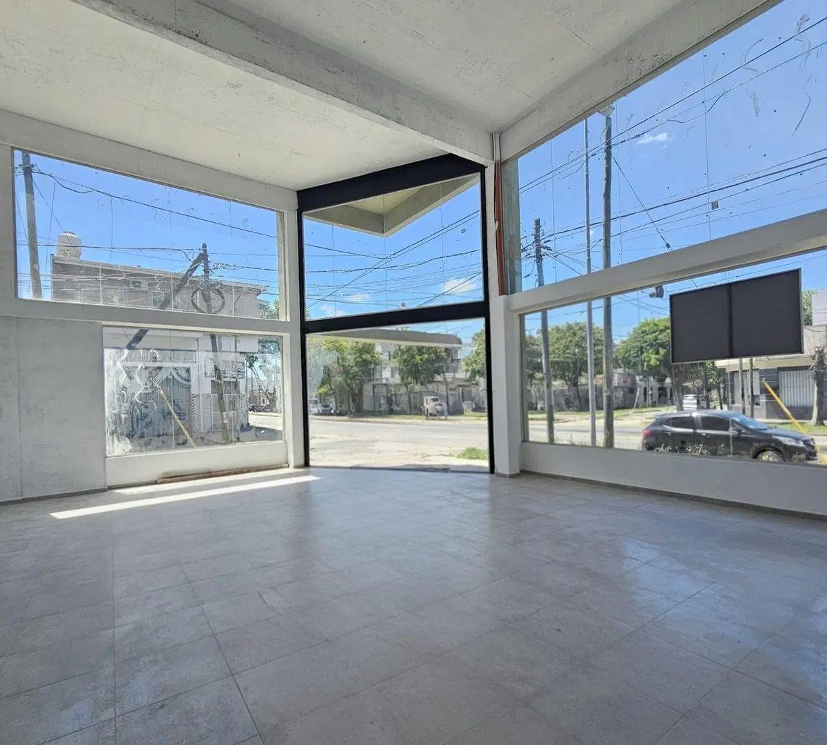 Venta local en esquina a estrenar Villa Ballester 2