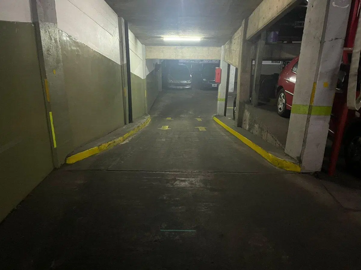 Venta cochera doble fija cubierta, Almagro 5