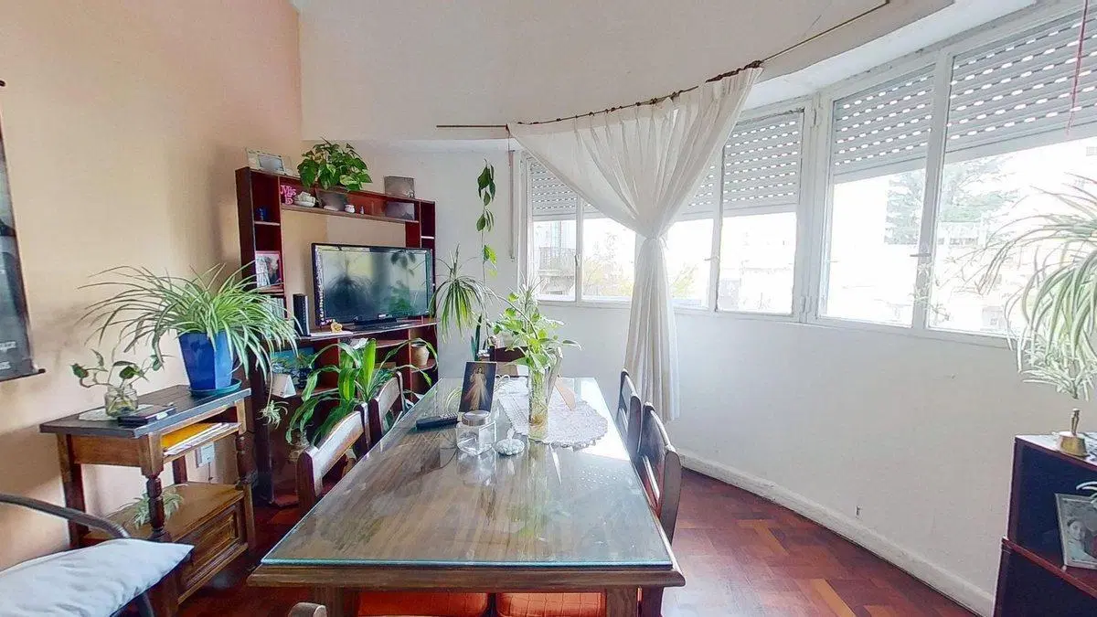 Venta 3 ambientes al frente Apto Crédito Monserrat 2
