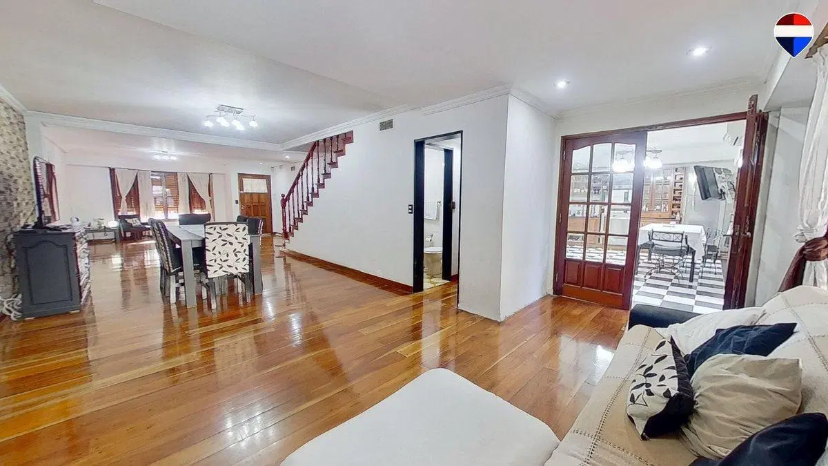 RAMOS MEJIA VENTA CASA 6 AMB PILETA EXC ESTADO 4