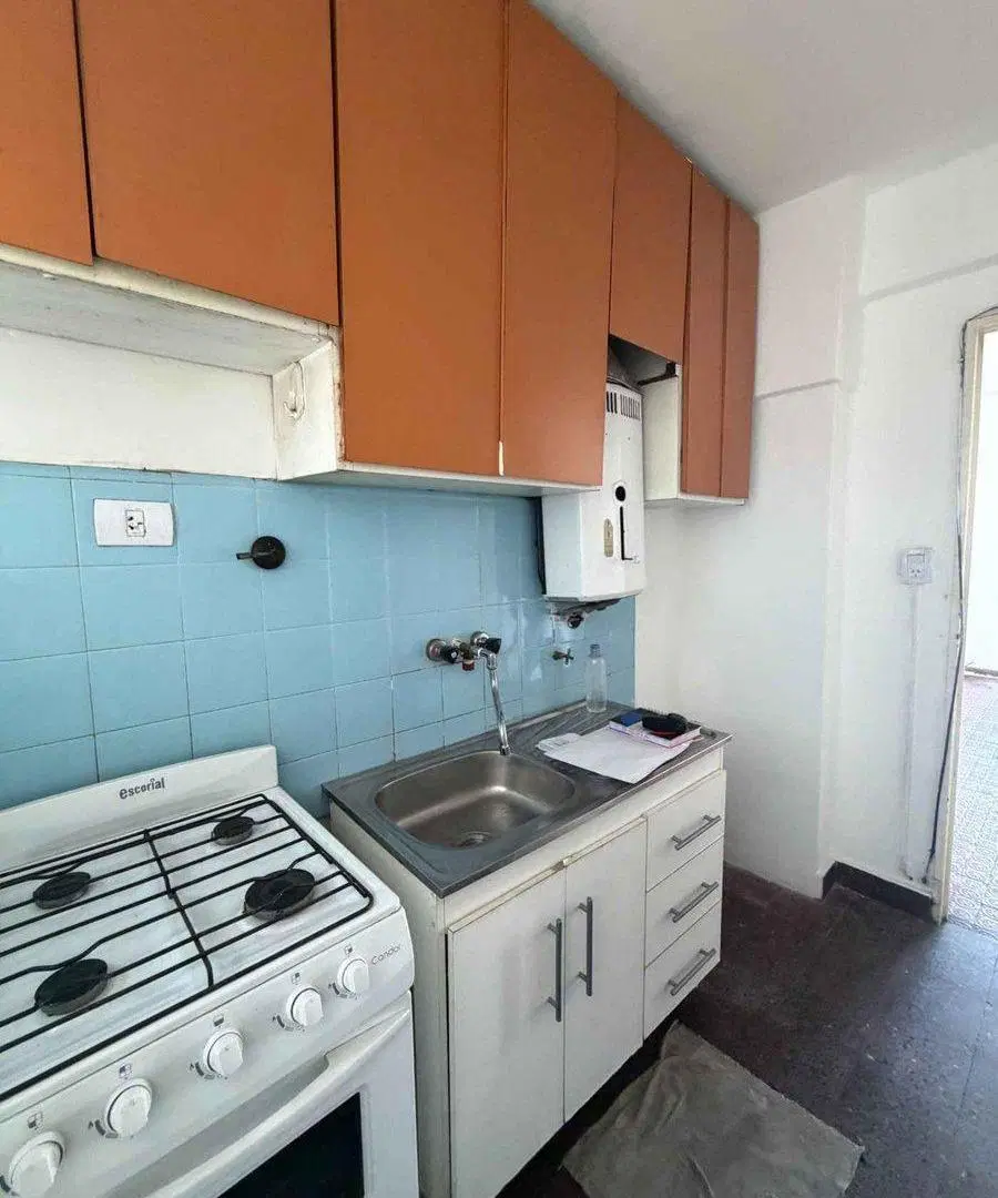 3 AMBIENTES CON BALCON SUPER LUMINOSOS 4