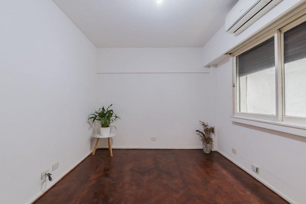 Venta 2 Amb en Belgrano R Excelente Estado!