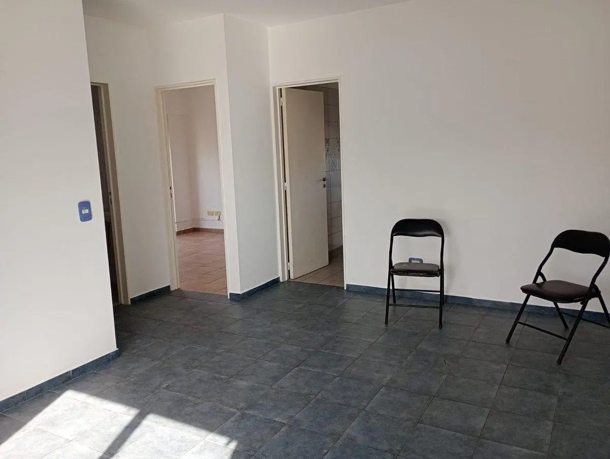 Departamento de tres ambientes con cochera fija 3