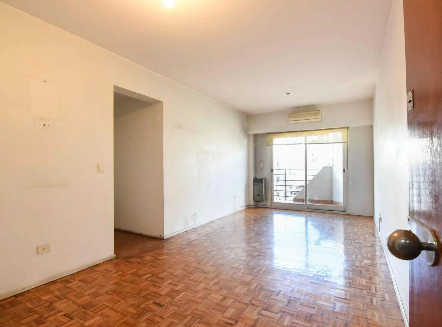 VENTA 4 AMB C/BALCON COCHERA Y SOL  VILLA CRESPO 4