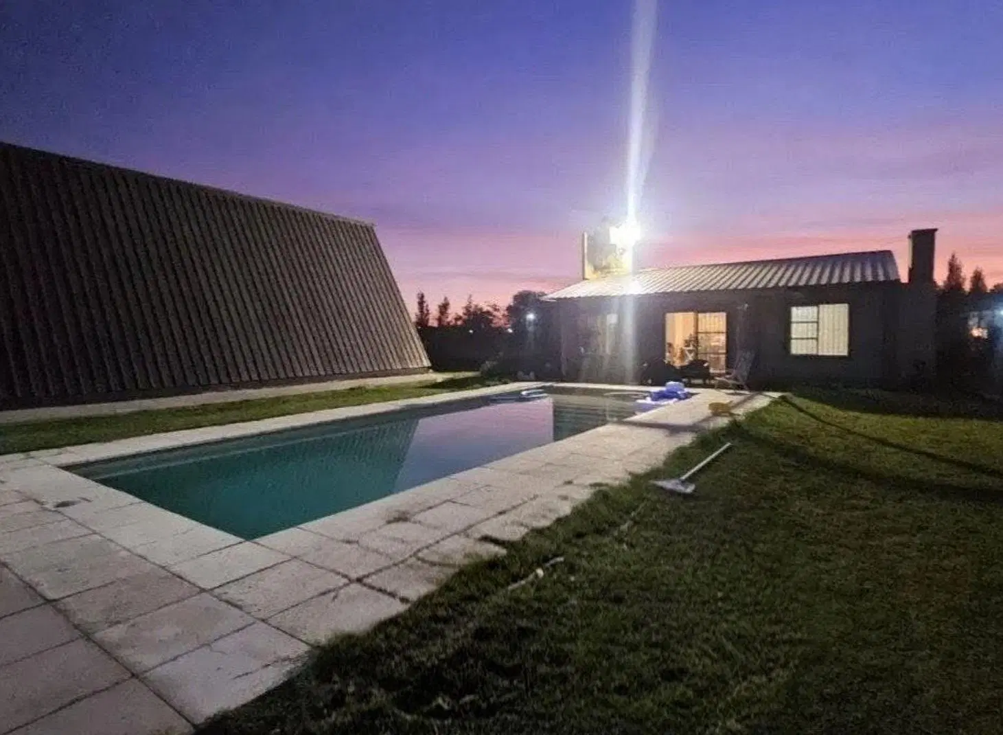 Casa Quinta con Pileta y Quincho/ Florencio Varela 8