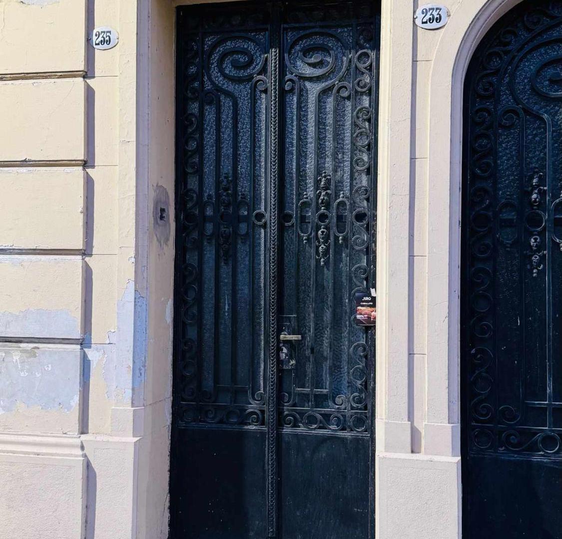 Alquiler PH de 3 amb + dep con patio -Sin expensas