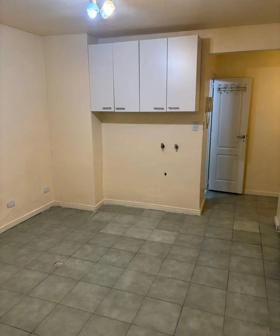 MONOAMB DIVIDIDO VENTA  VIAMONTE 2200 EXCELENTE 2