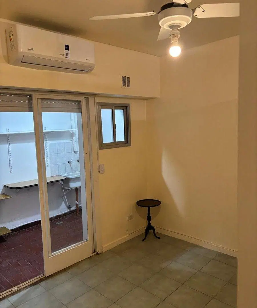 MONOAMB DIVIDIDO VENTA  VIAMONTE 2200 EXCELENTE 4