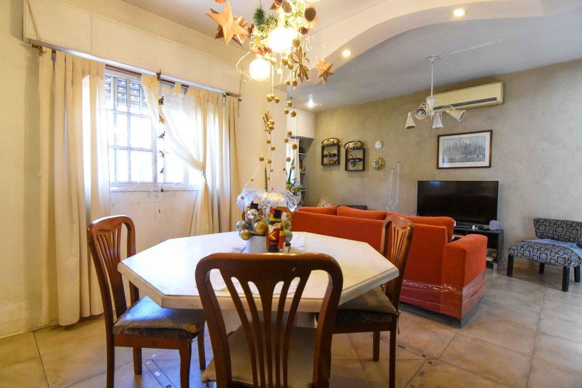 VENTA PH 4 AMB. CON PATIO Y TERRAZA APTO CREDITO