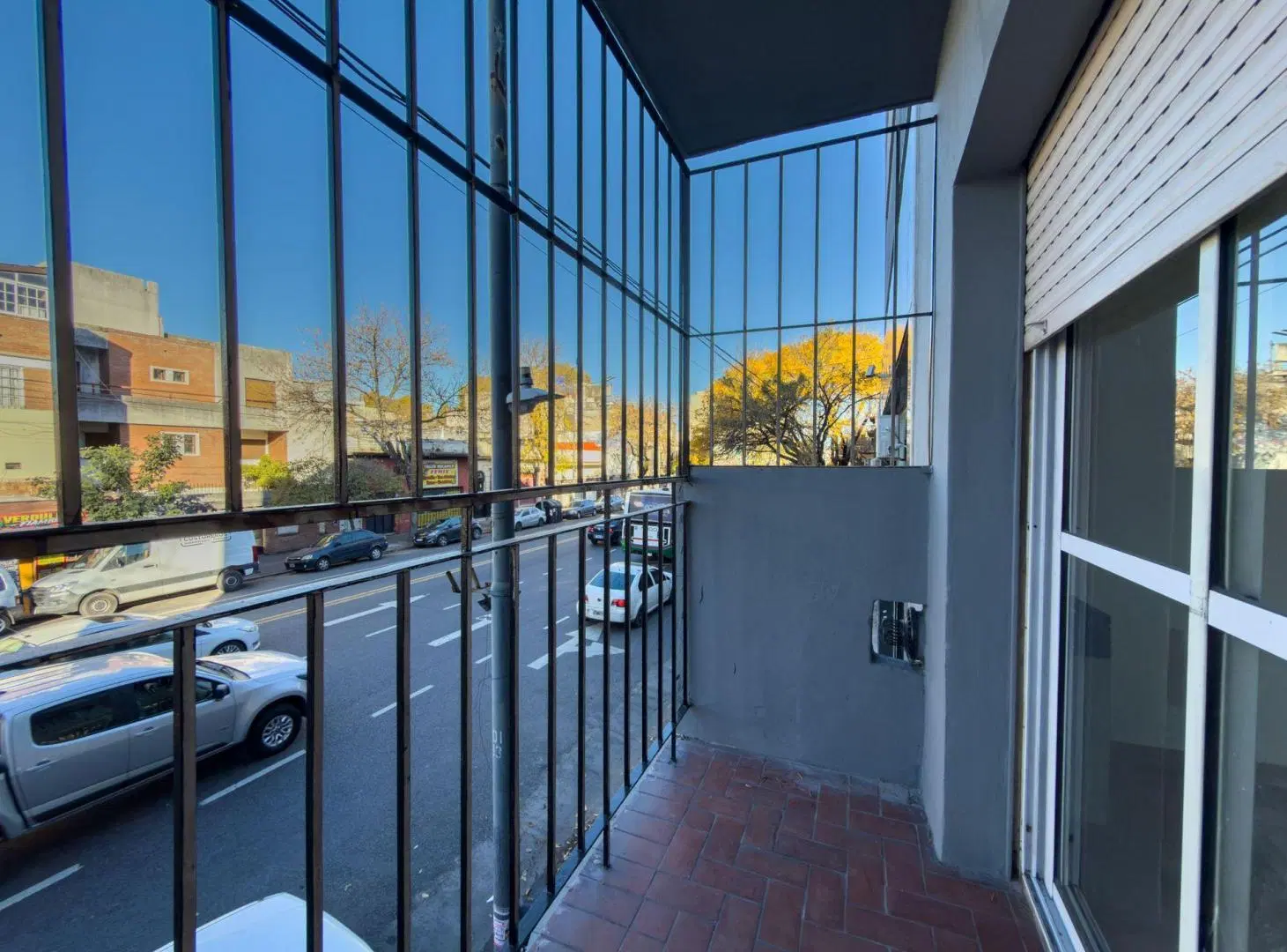 VENTA DEPTO 4 AMBIENTES CON BALCON EN POMPEYA 5