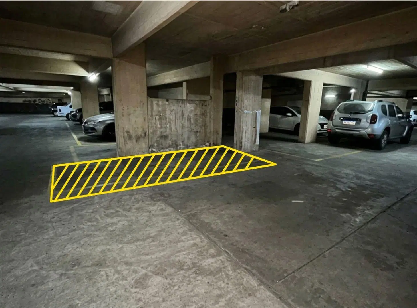 COCHERA FIJA VENTA PALERMO CUBIERT SEGURIDAD 24 HS 5
