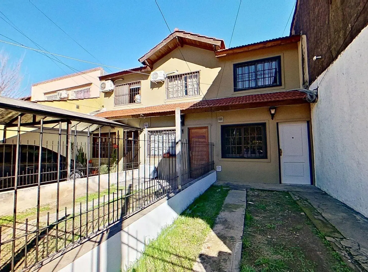 VENTA DUPLEX 3 AMB C/JARDIN y COCHERA 3