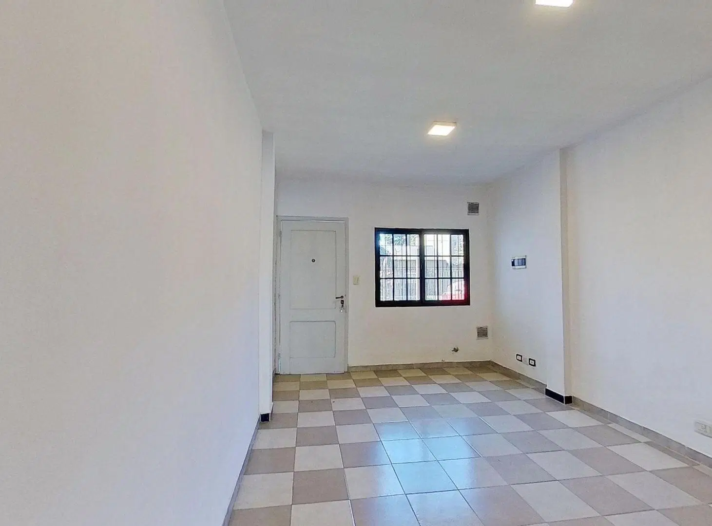 VENTA DUPLEX 3 AMB C/JARDIN y COCHERA 5
