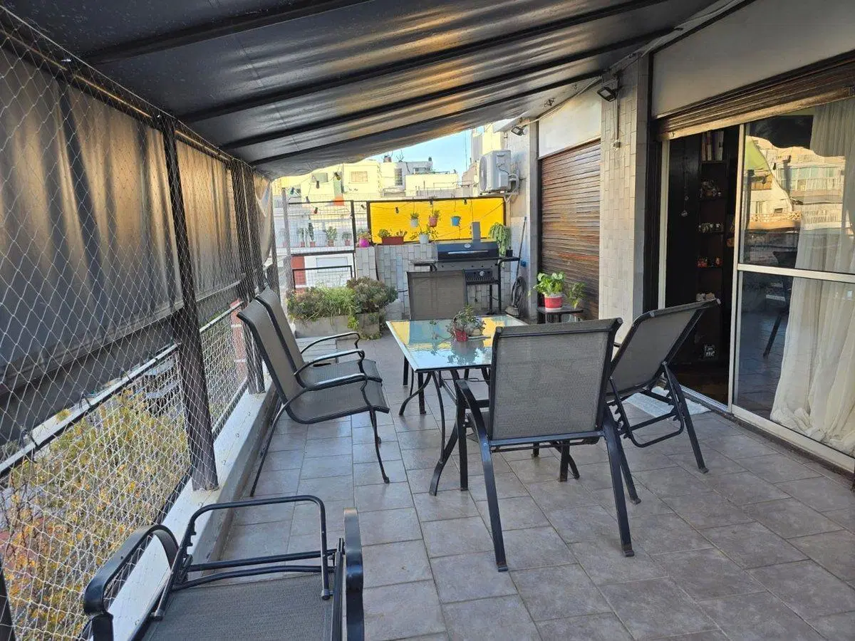 DEPARTAMENTO CON BALCÓN TERRAZA COCHERA Y BAULERA 5
