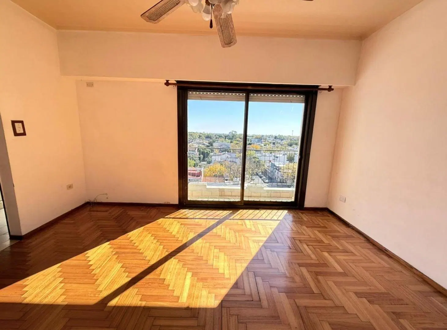 VENTA MONOAMBIENTE PISO ALTO DEVOTO MUY LUMINOSO 5