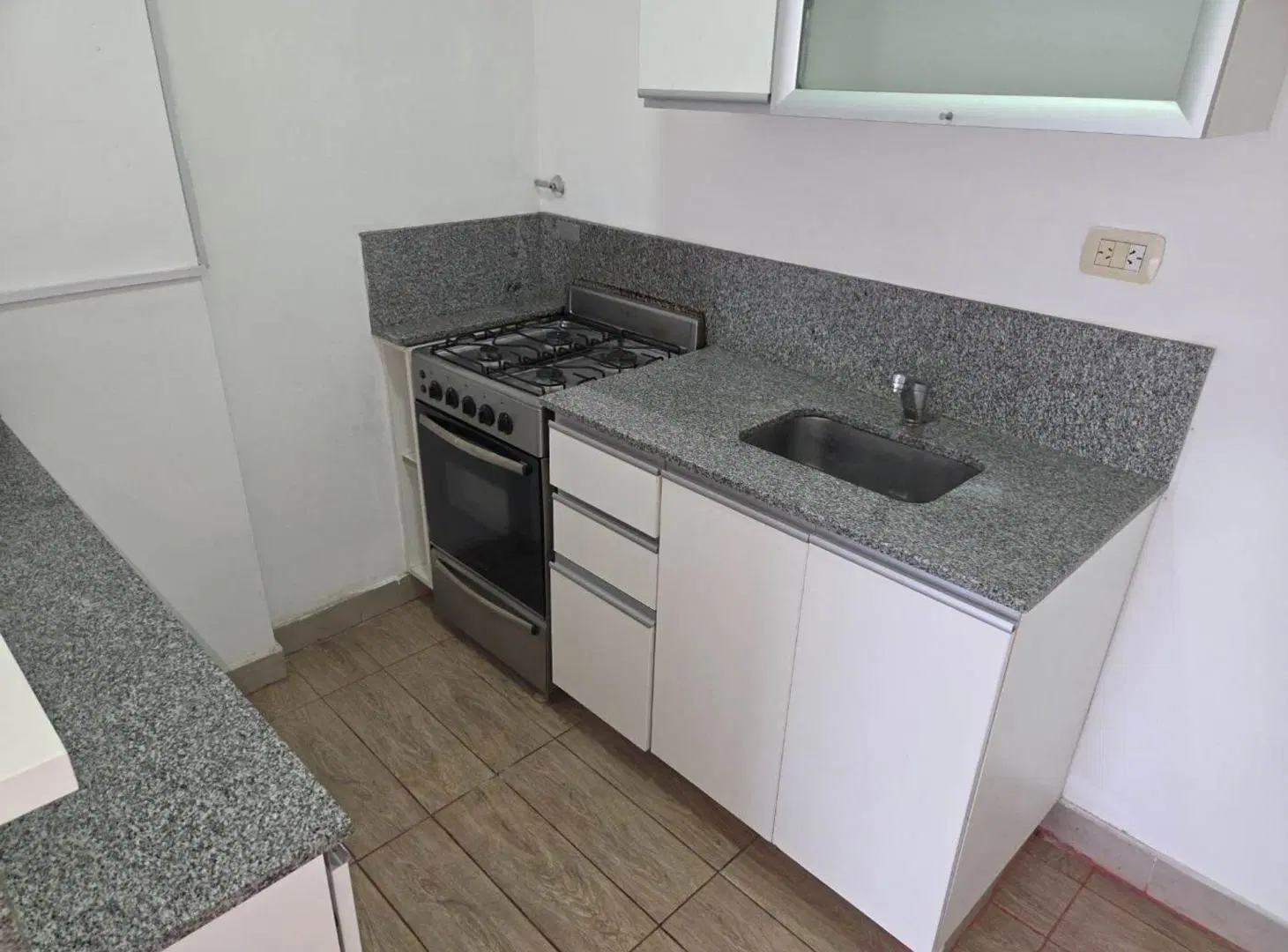 Monoambientes c/Balcon Floresta 3