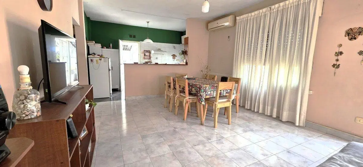 PH 3 ambientes/Patio. Apto Crédito Venta. Banfield 8