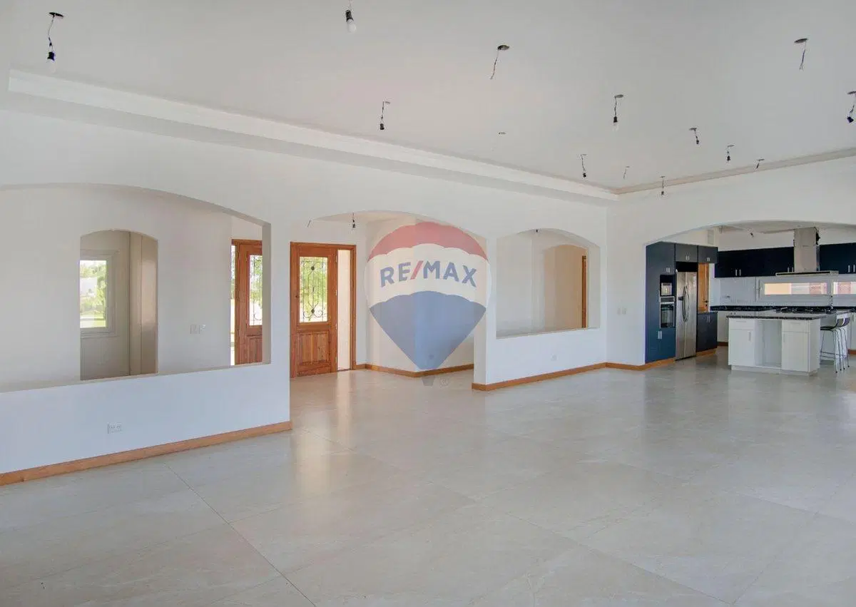 VENTA SAN SEBASTIAN CASA 6 AMBIENTES SALIDA LAGUNA 4