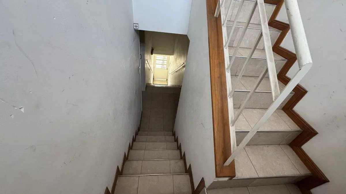 VENTA DOS PH SIN EXPENSAS CON  2 BALCONES 8
