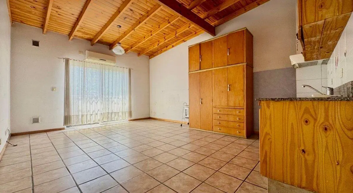 VENTA DOS PH SIN EXPENSAS CON  2 BALCONES 2