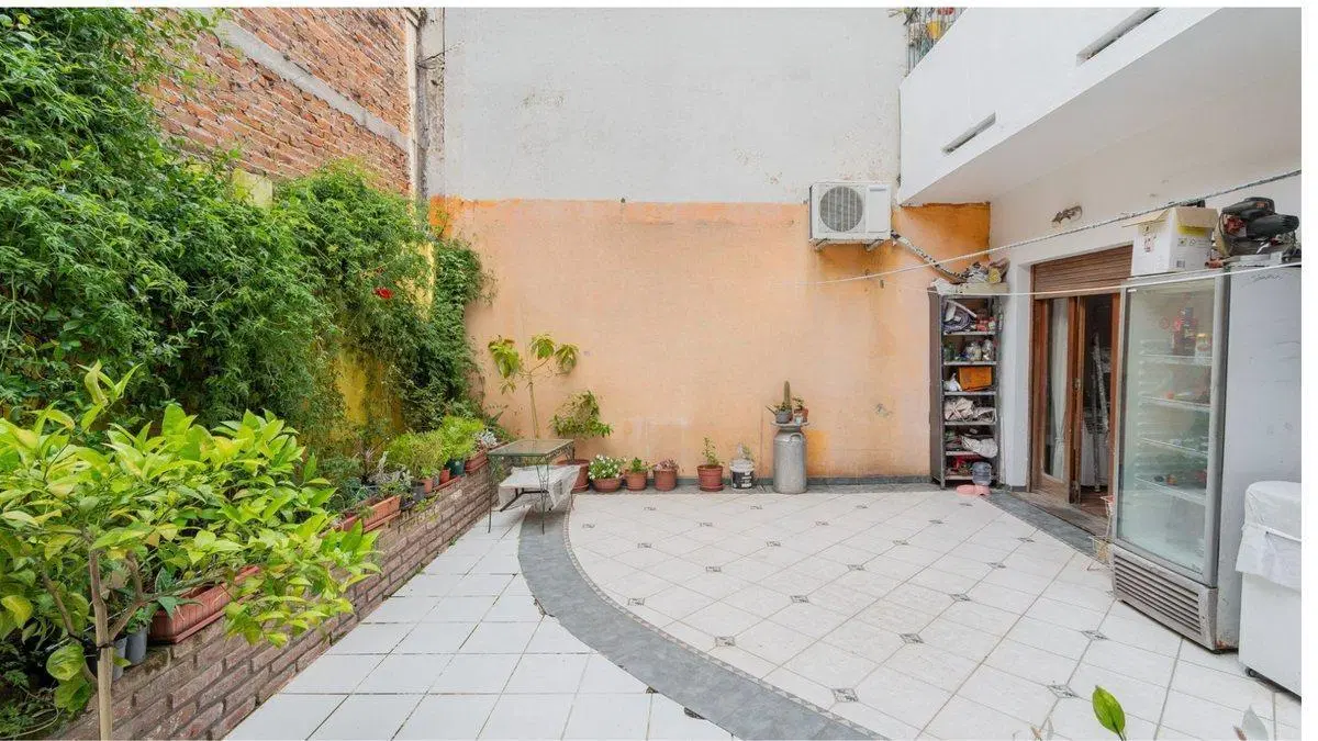 4 AMBIENTES CON PATIO EXTRA GRANDE, APTO CREDITO 3