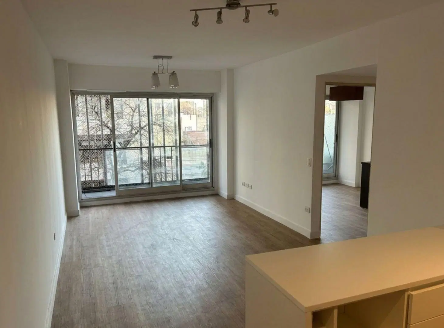 ALQUILER DEPTO 2 AMBIENTES CON BALCON CHACARITA 3