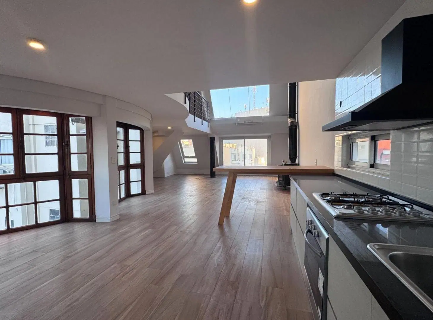 DUPLEX EN VENTA 5 AMB RETIRO PARRILLA Y TERRAZA 8