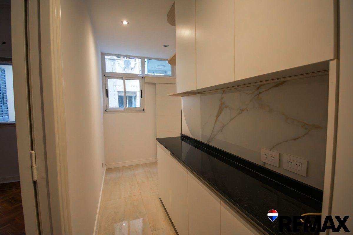 Foto de VENTA DEPARTAMENTO 3 AMBIENTE ESCRITORIO RECOLETA, imagen 2