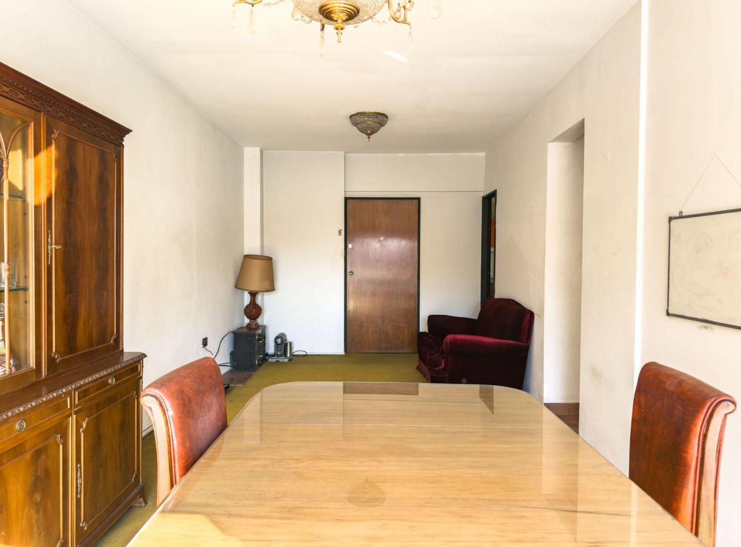 Foto de VENTA 4 AMB. CON COCHERA FLORES (PZA MISERICORDIA), imagen 1