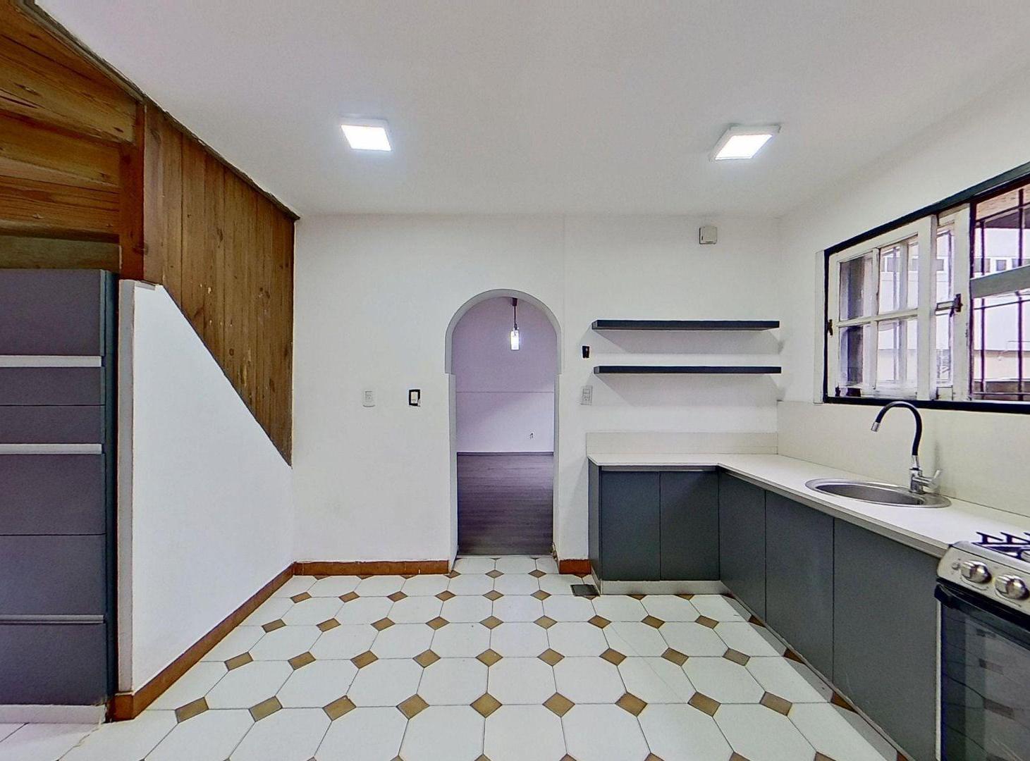 Foto de CASA 4AMB VENTA FLORES QUINCHO PARRI PATIO TERRAZ, imagen 5