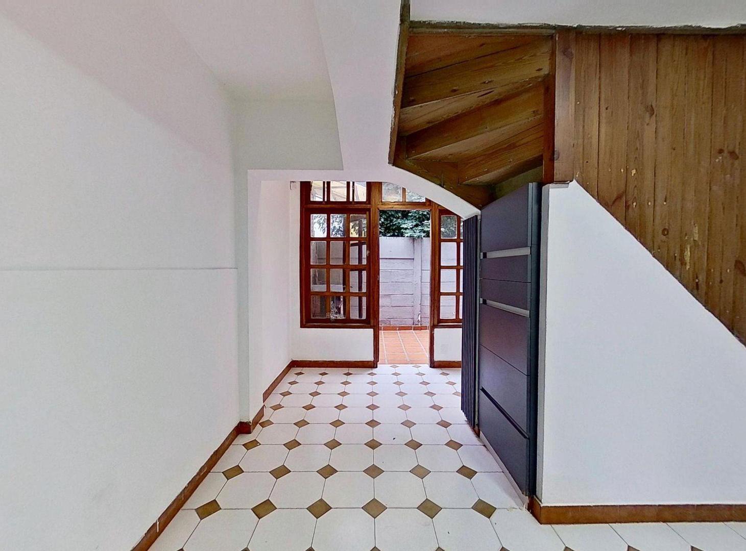 Foto de CASA 4AMB VENTA FLORES QUINCHO PARRI PATIO TERRAZ, imagen 4