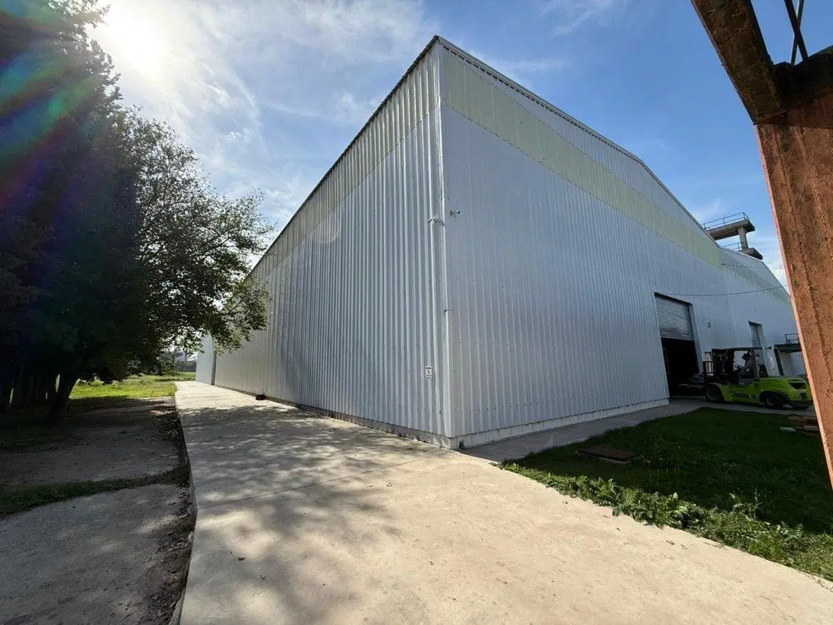 VENTA GALPON 2000m2 OFICINAS PQUE IND MORENO FINAN 4
