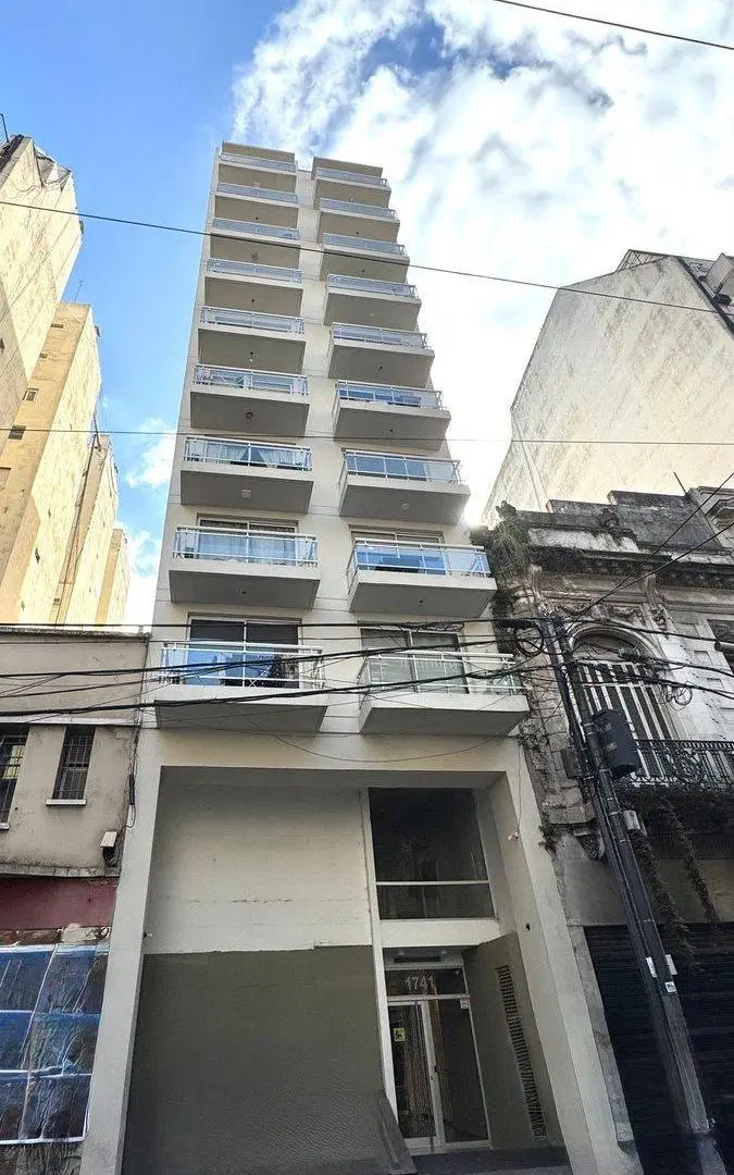 Venta Local 500m2 - Media cuadra de Av Callao 8