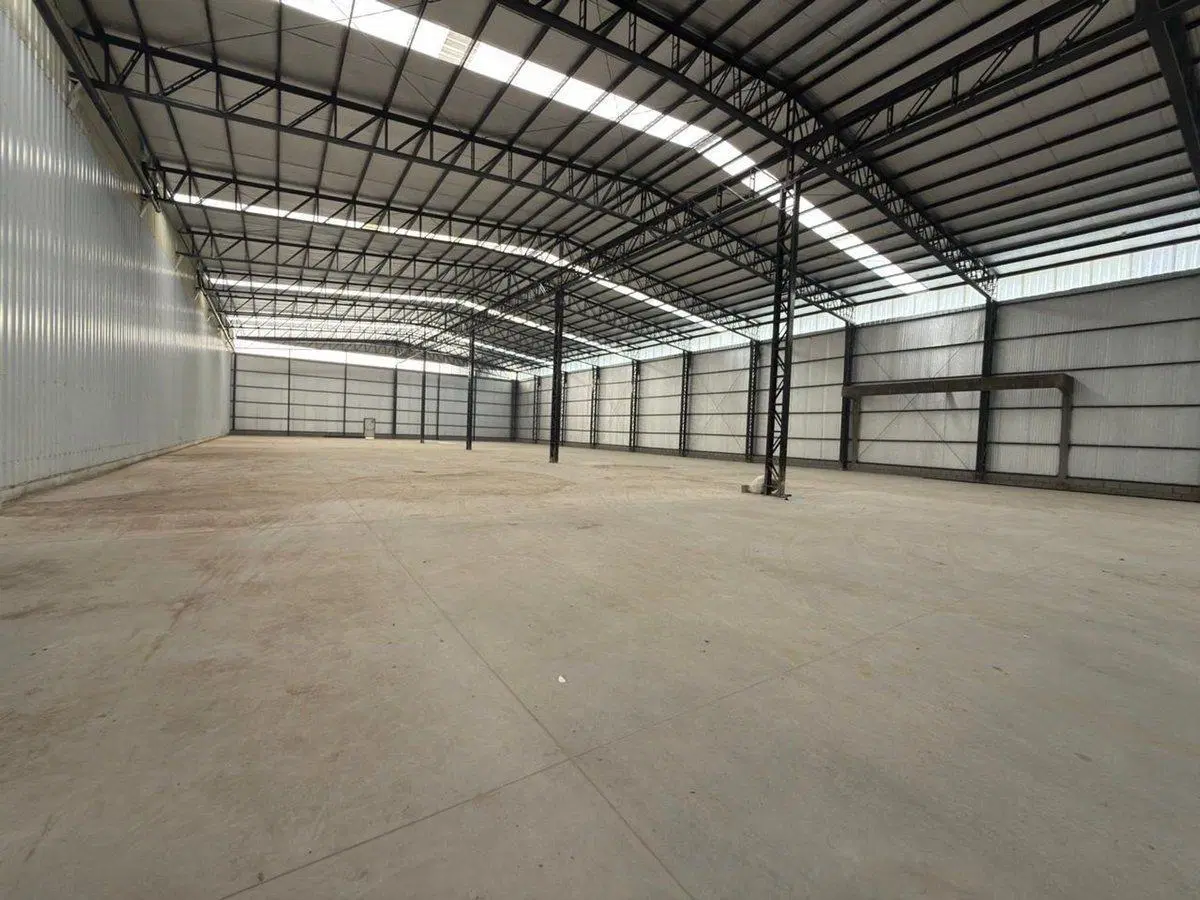 GALPON VENTA 1900m2 FINANCIA P.IND MORENO ESTRENAR 2