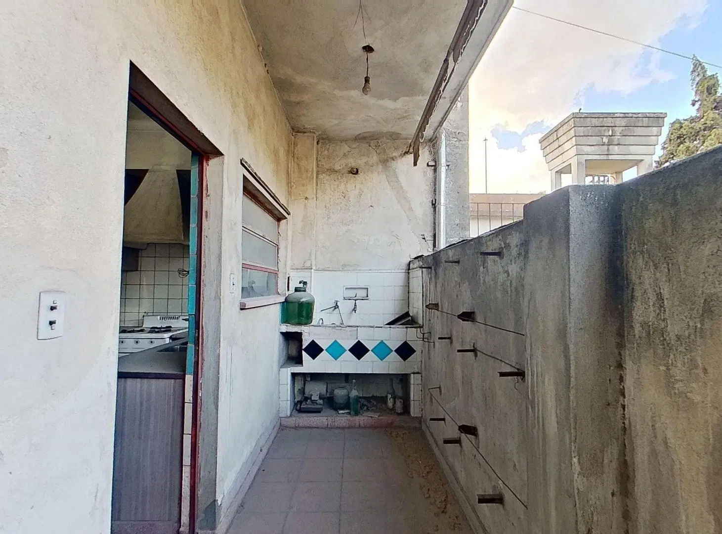 VENTA PH 4 AMB c/dep + terraza propia en Liniers 5