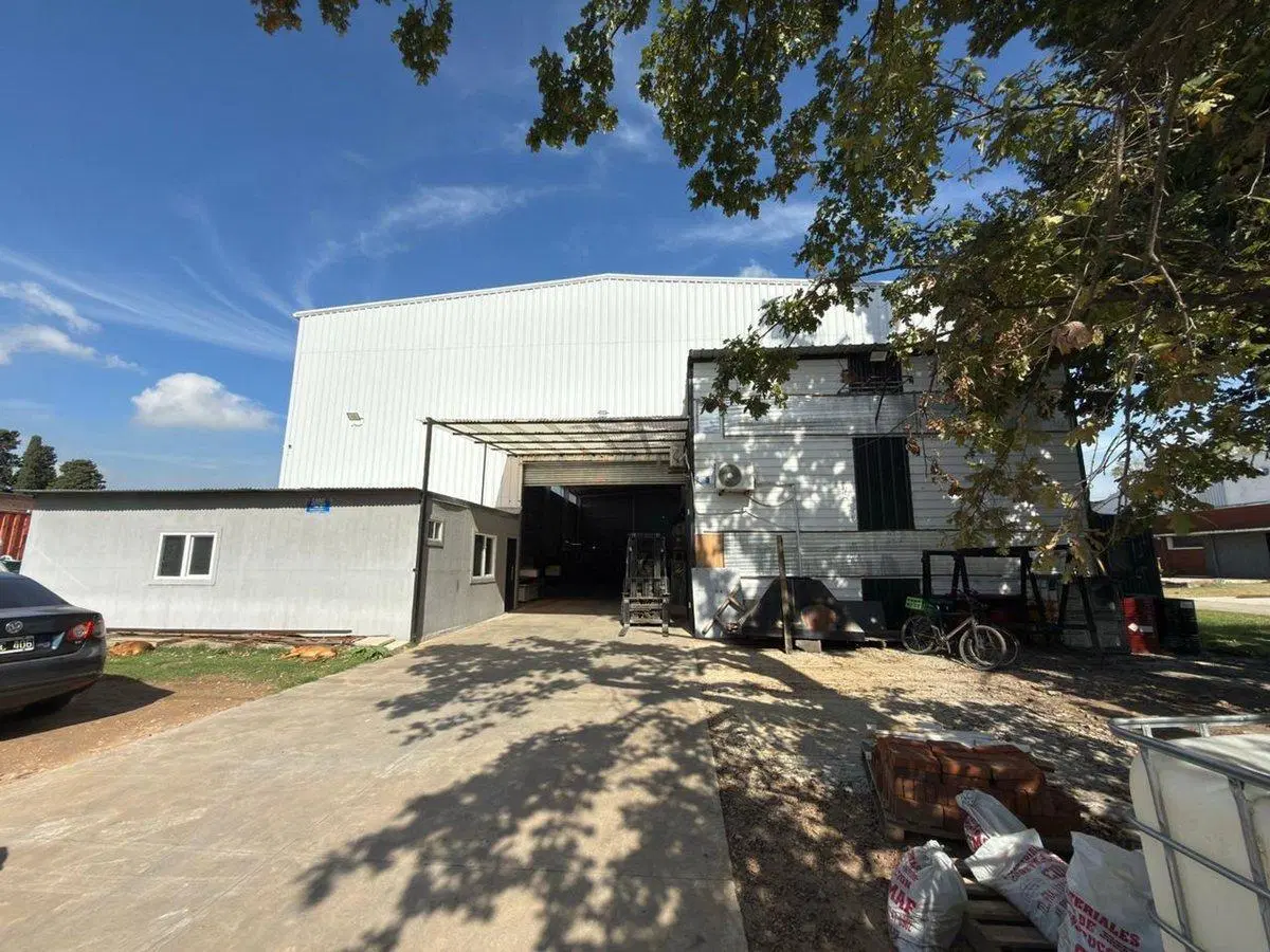 VENTA GALPON 1024m2 OFIC ENTREPISO PQUE IND MORENO 6