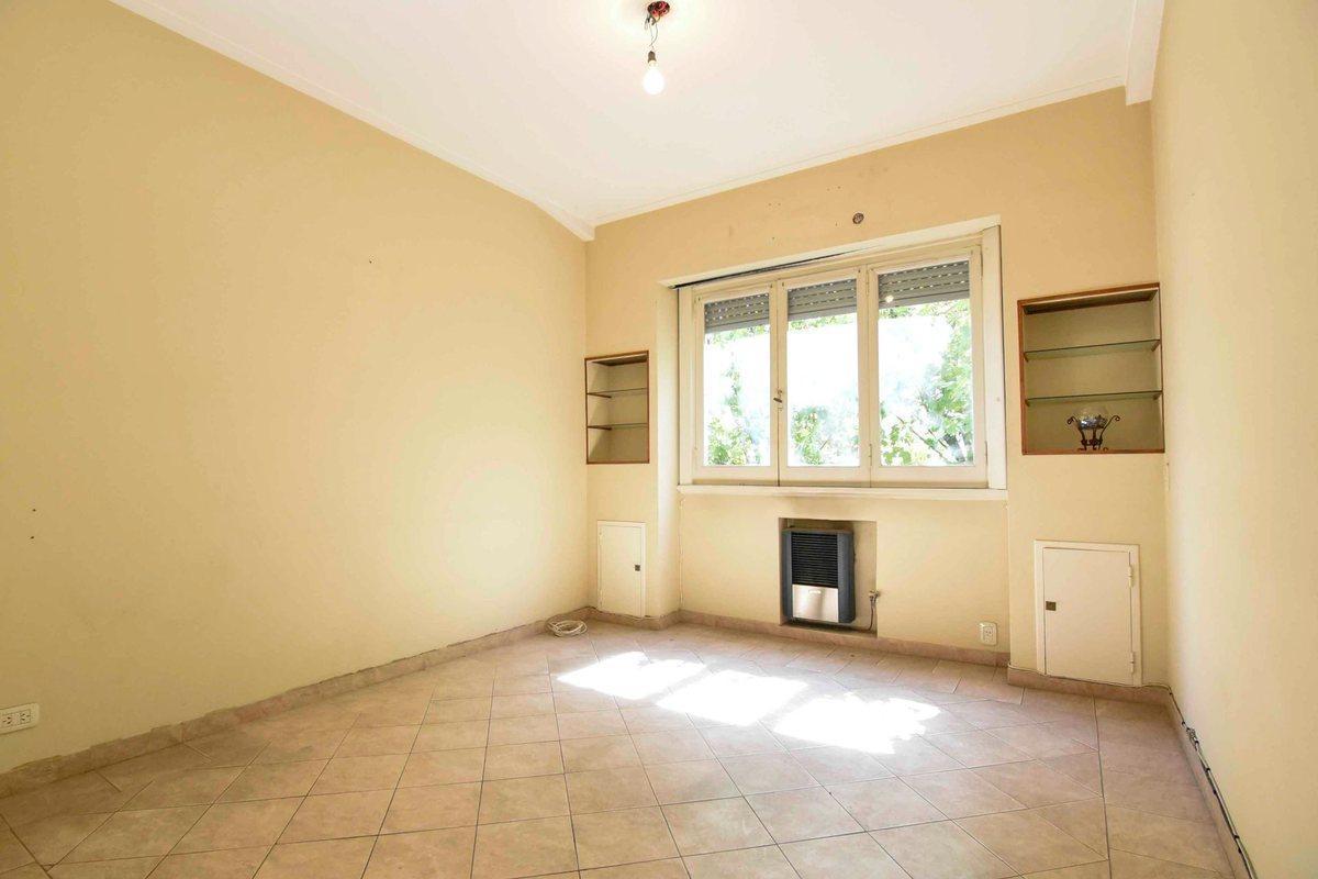 Foto de Departamento en Venta en Flores con Balcon, imagen 3