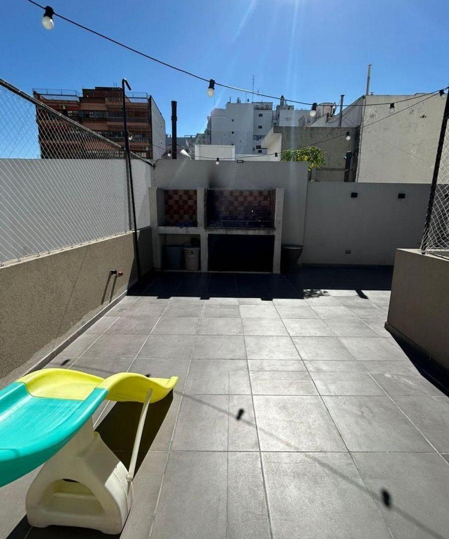 Foto de DEPARTAMENTO 3 AMBIENTES C/ PATIO PARQUE CHACABUCO, imagen 4