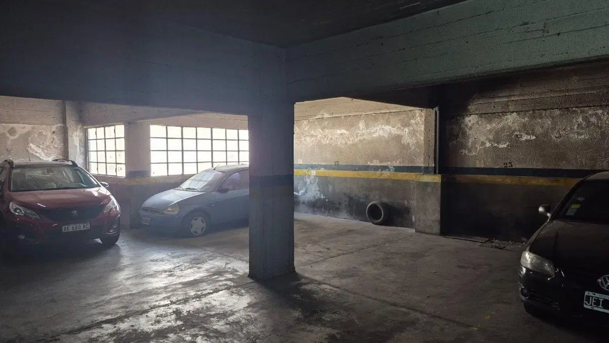 VENTA COCHERA CUBIERTA FIJA VILLA CRESPO 2