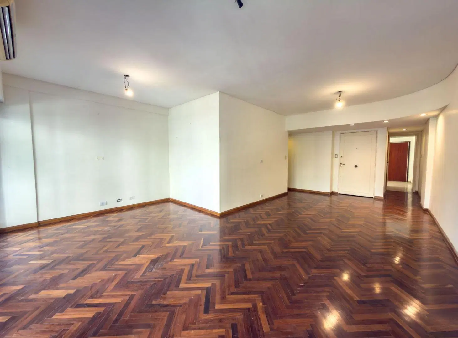VENTA 4 AMBIENTES DEPENDENCIA PATIO BAULERA FLORES 2
