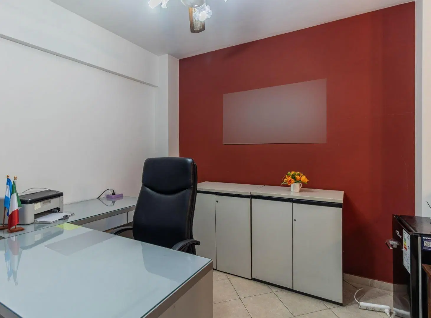VENTA DE OFICINA EN ZONA CENTRICA 5