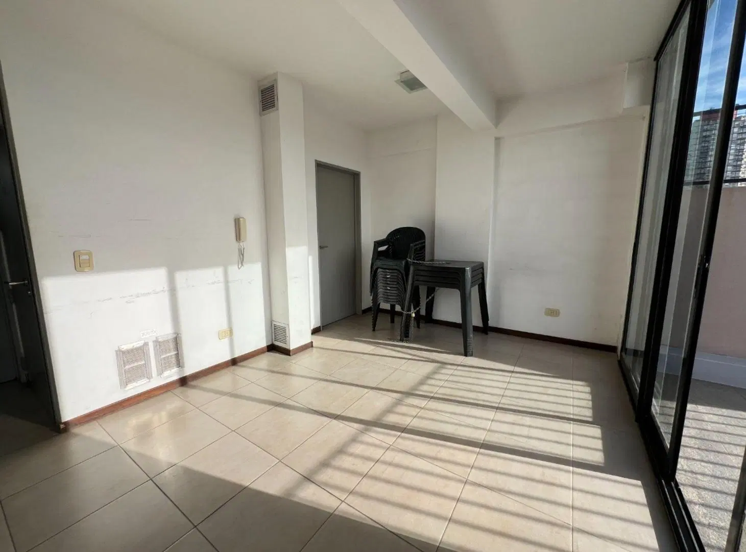 Venta Dto 2 amb al frente con balcón Villa Crespo 8