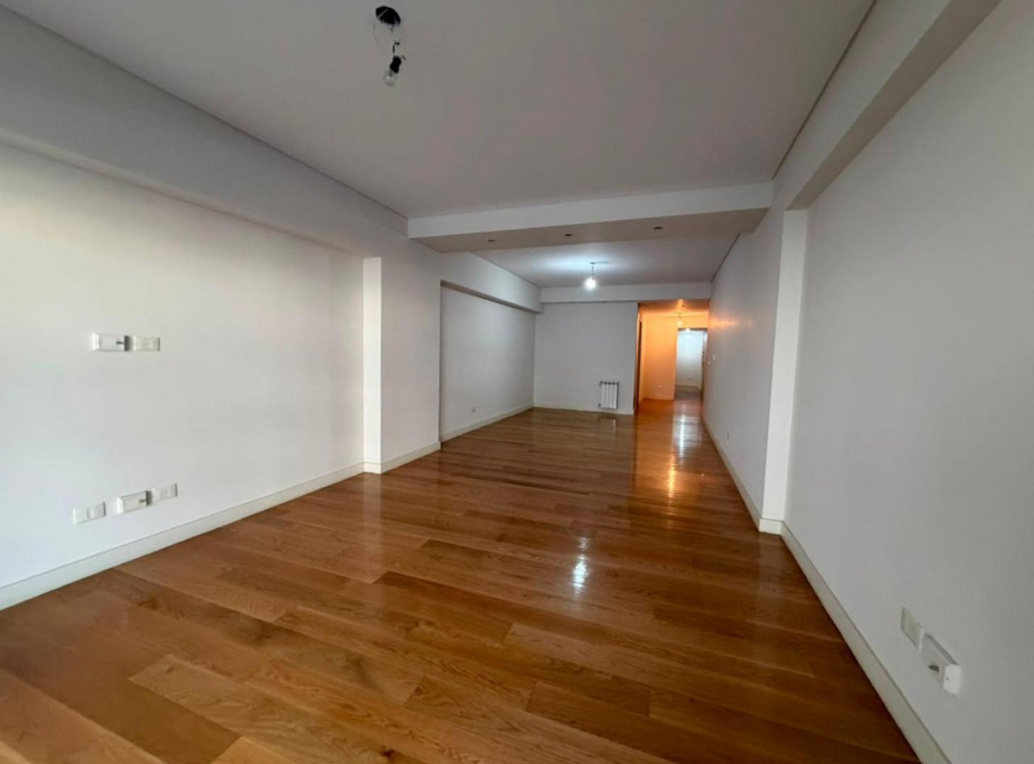 Foto de VENTA 4 AMB C/2 BALCON Y PARRILLA 1 COCH CABALLITO, imagen 2