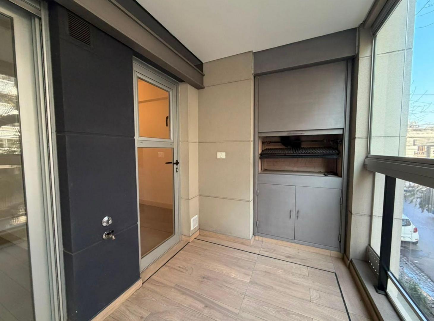 Foto de VENTA 4 AMB C/2 BALCON Y PARRILLA 1 COCH CABALLITO, imagen 5