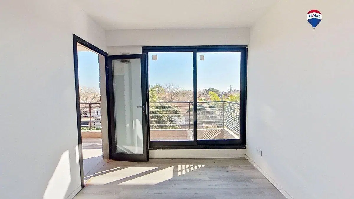 Duplex de 3 amb c/ terraza y cochera, Victe Lopez 4