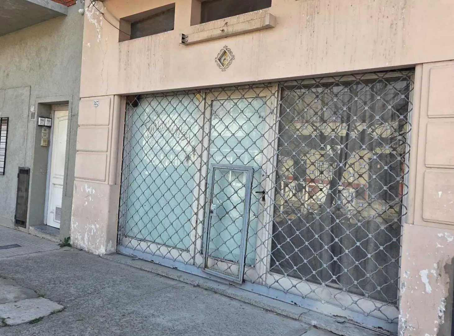 Casa sobre lote propio de 339 m² – Gran potencial 3
