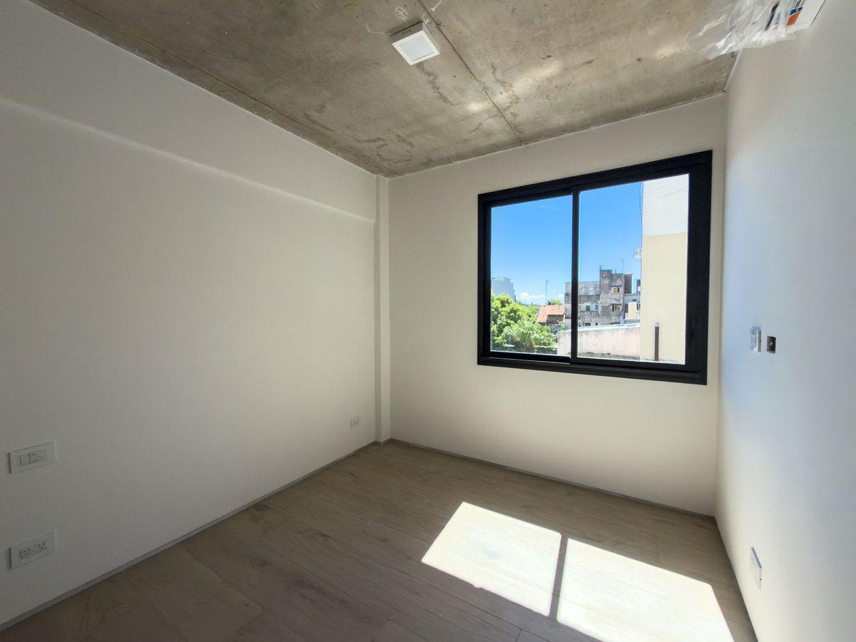Foto de VENTA DEPTO 2 AMB CON BALCON A ESTRENAR SAAVEDRA, imagen 1