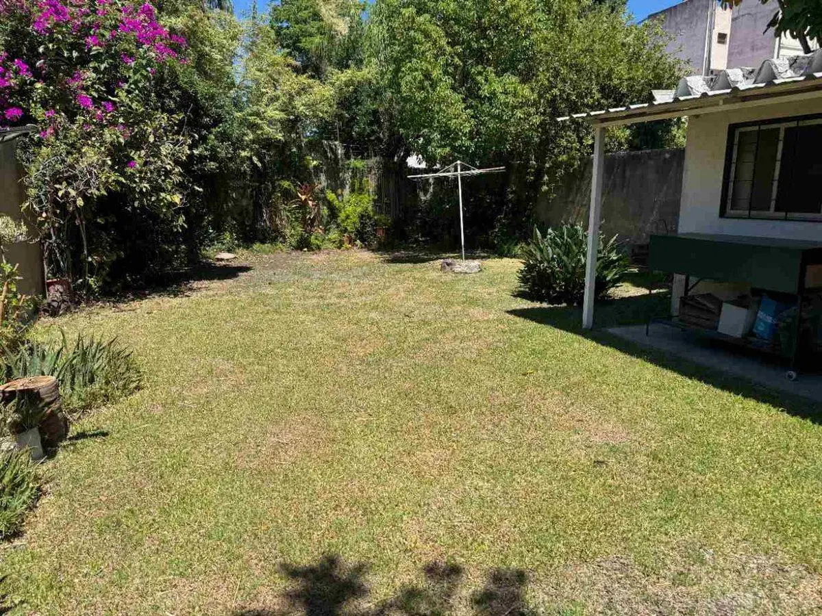 VENTA CASA 4 AMBIENTES CASTELAR NORTE GRAN FONDO 3
